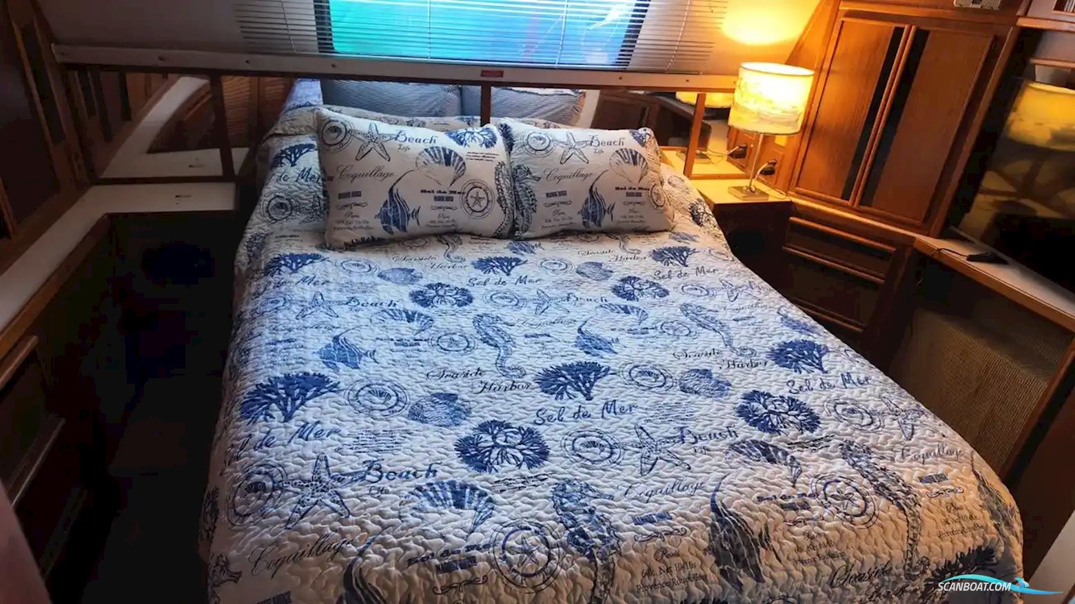Sea Ray 410 Aft Cabin