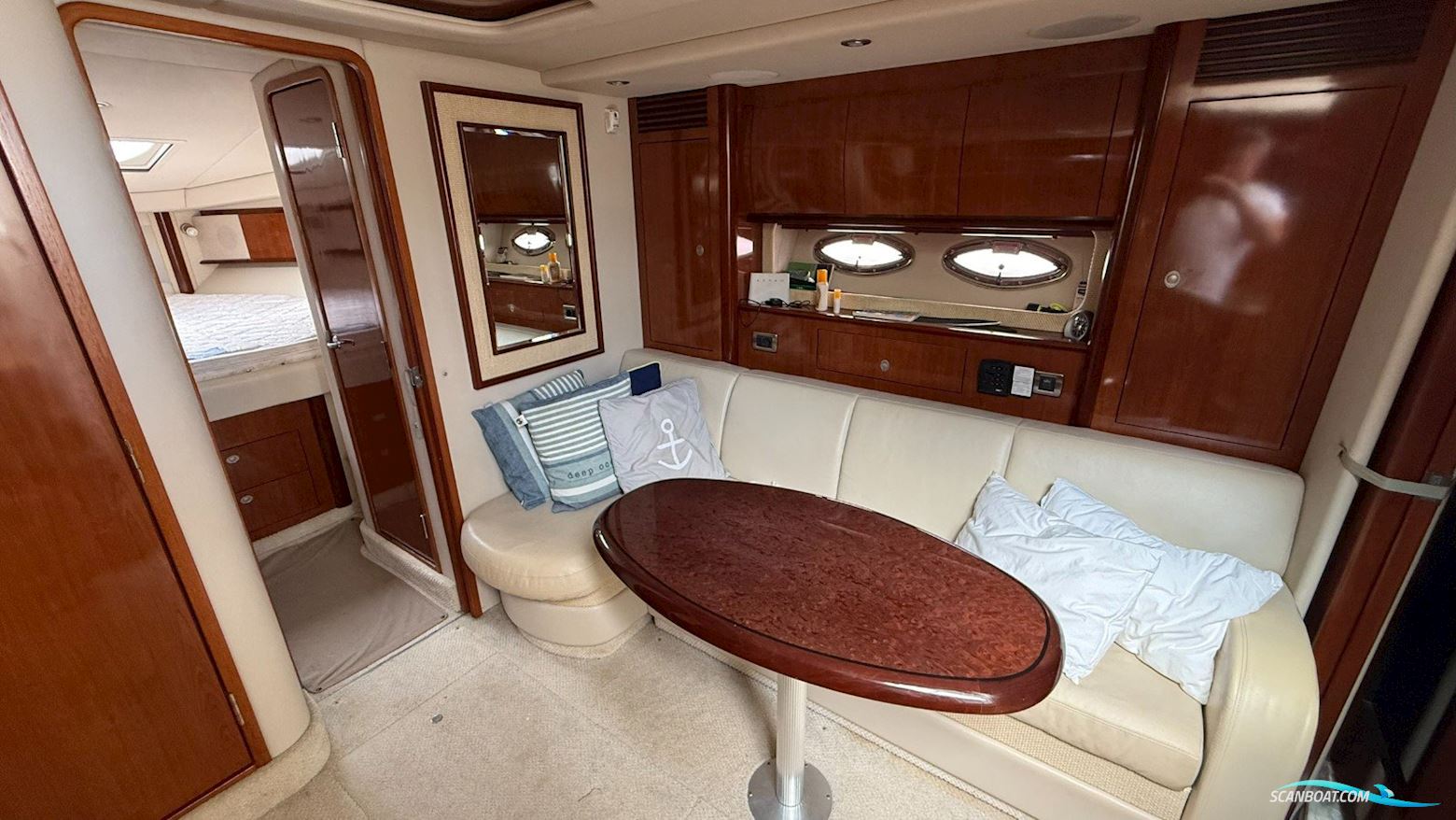 Sea Ray 425 SD - CUMMINS DIESEL