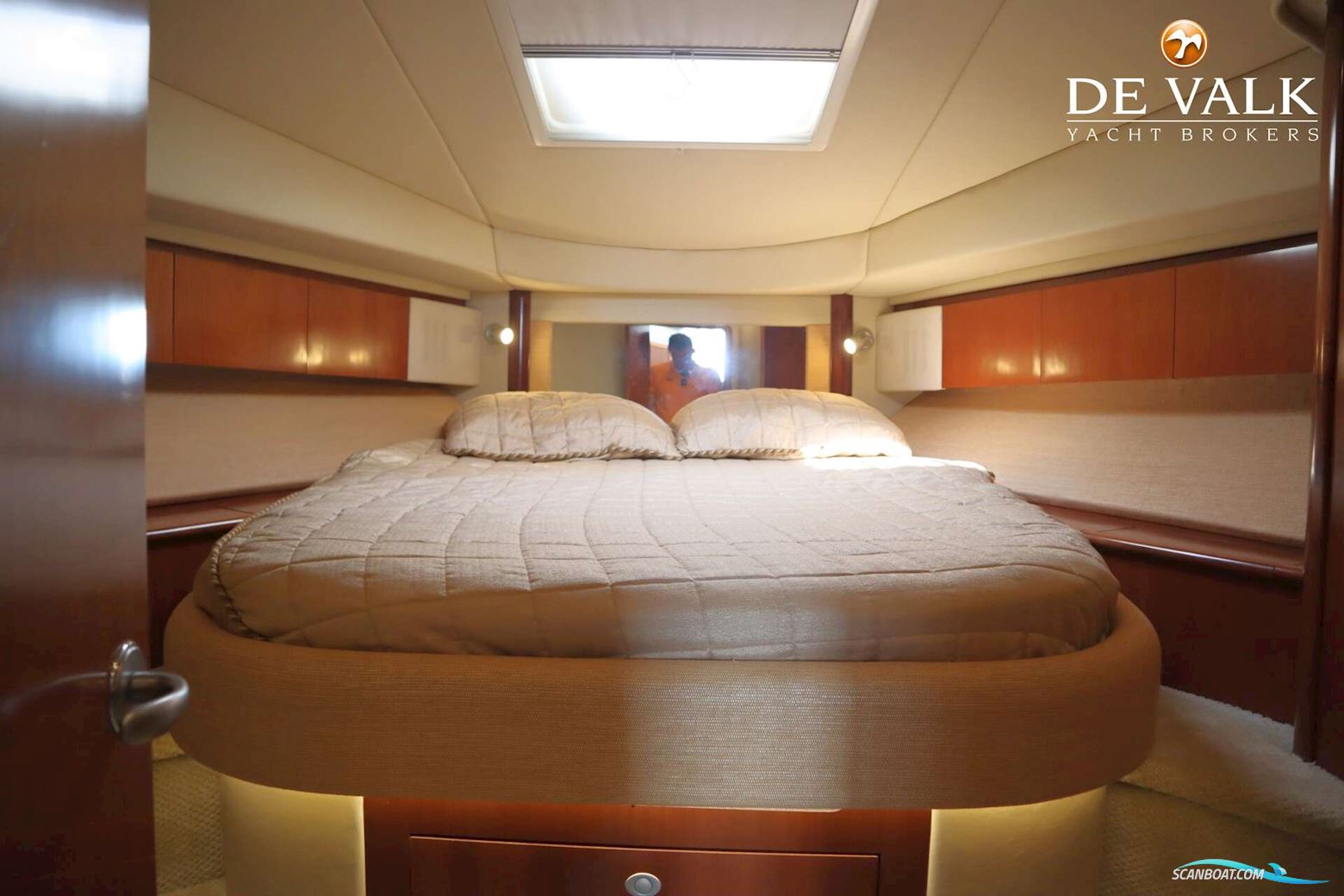 Sea Ray 455 Sedan Bridge