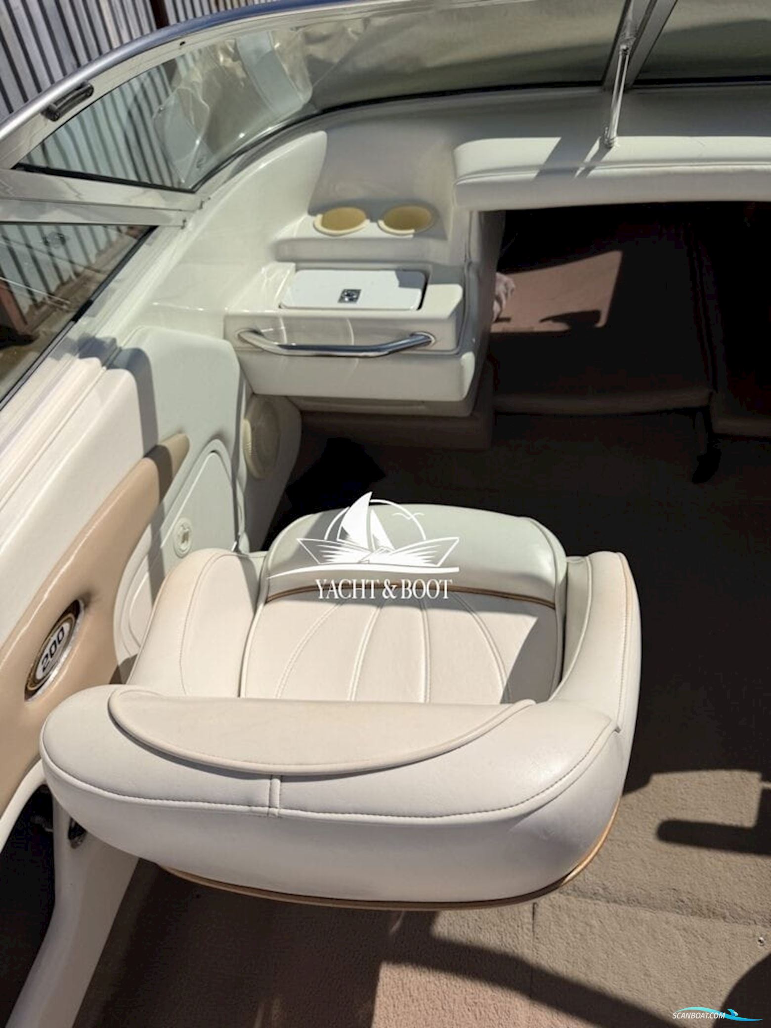 Sea Ray CB 200 Signature