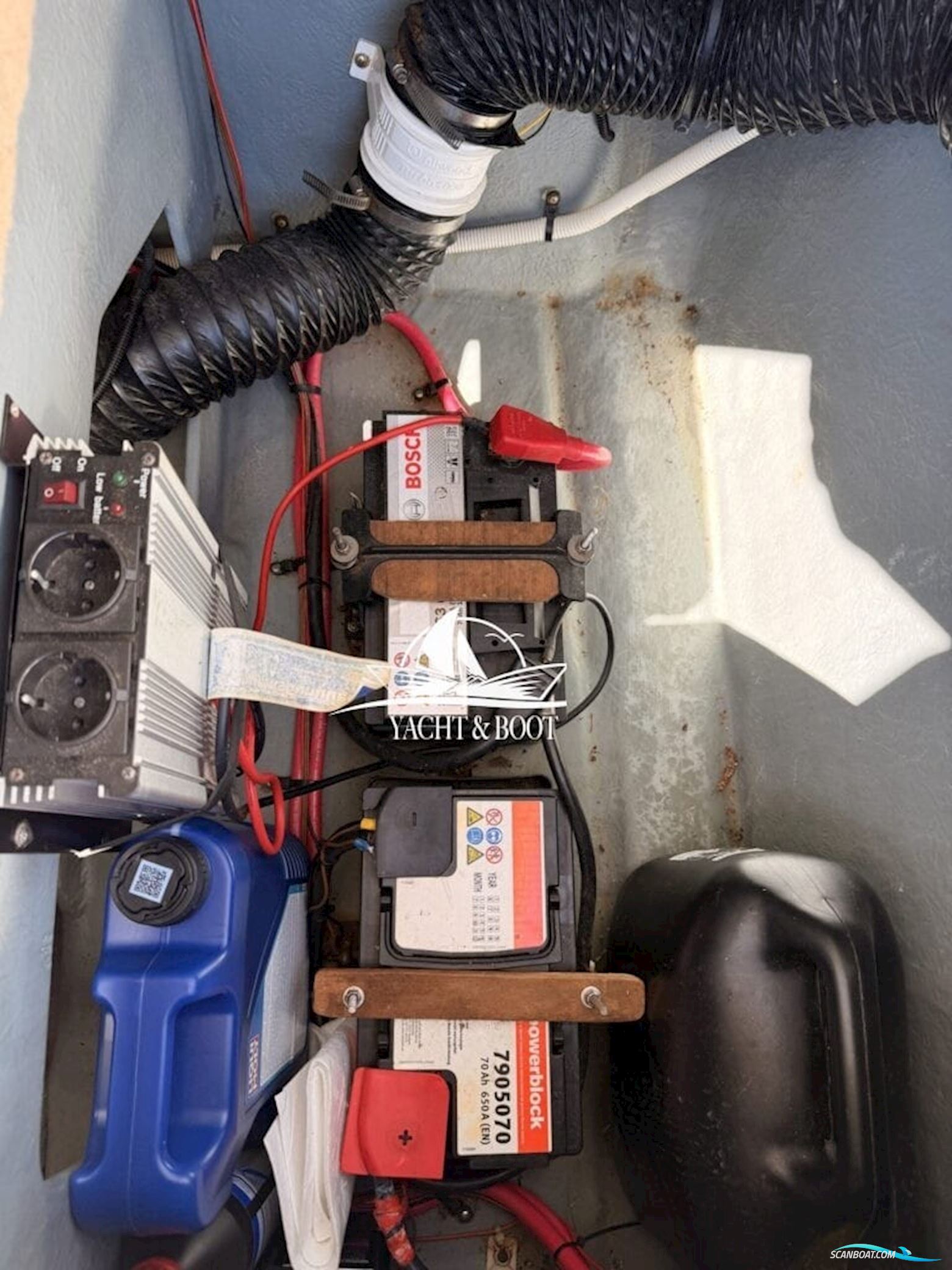 Sea Ray CB 200 Signature