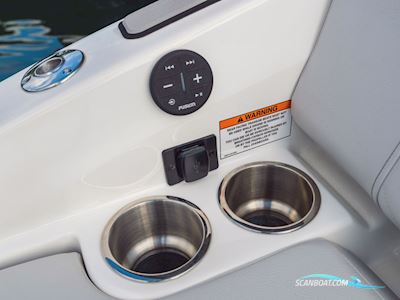 Sea Ray SDX 250 Motorboat 2027, with MerCruiser engine, The Netherlands