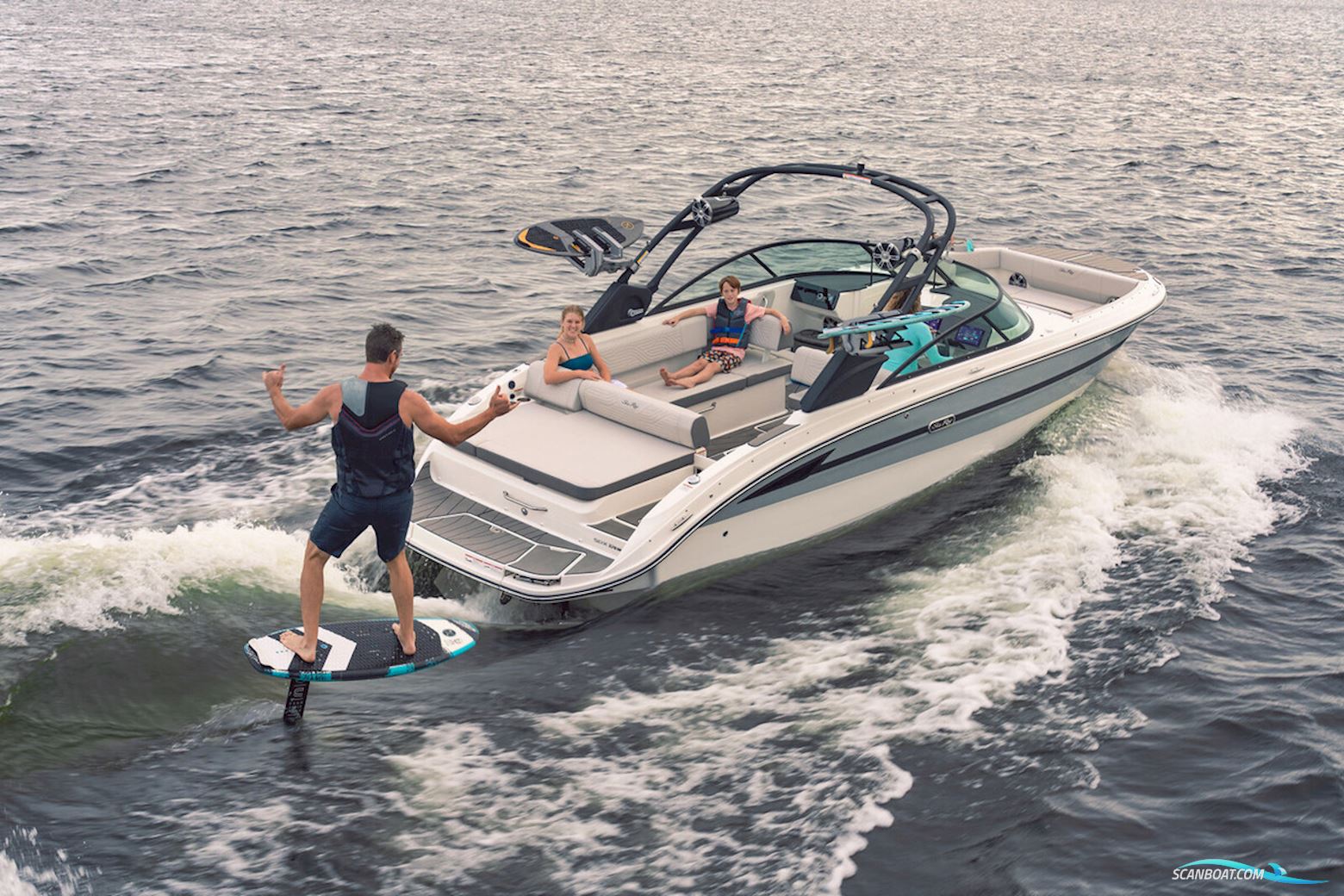 Sea Ray SDX 270 Surf
