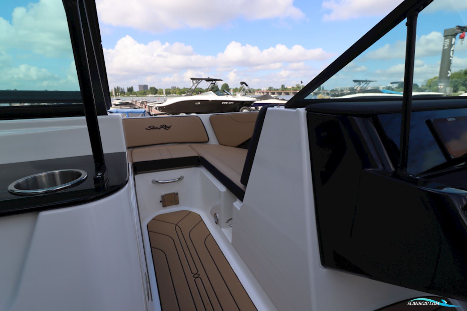 Sea Ray SPX 190