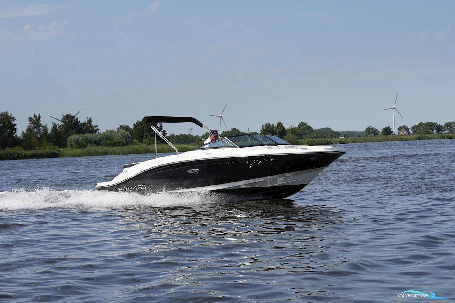 Sea Ray SPX 210