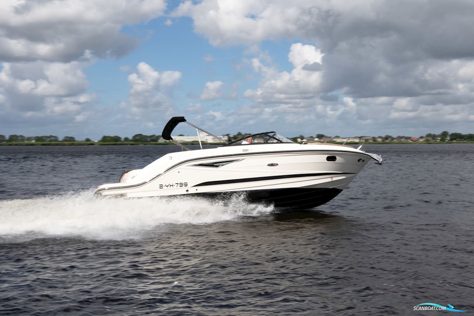 Sea Ray Sun Sport 250