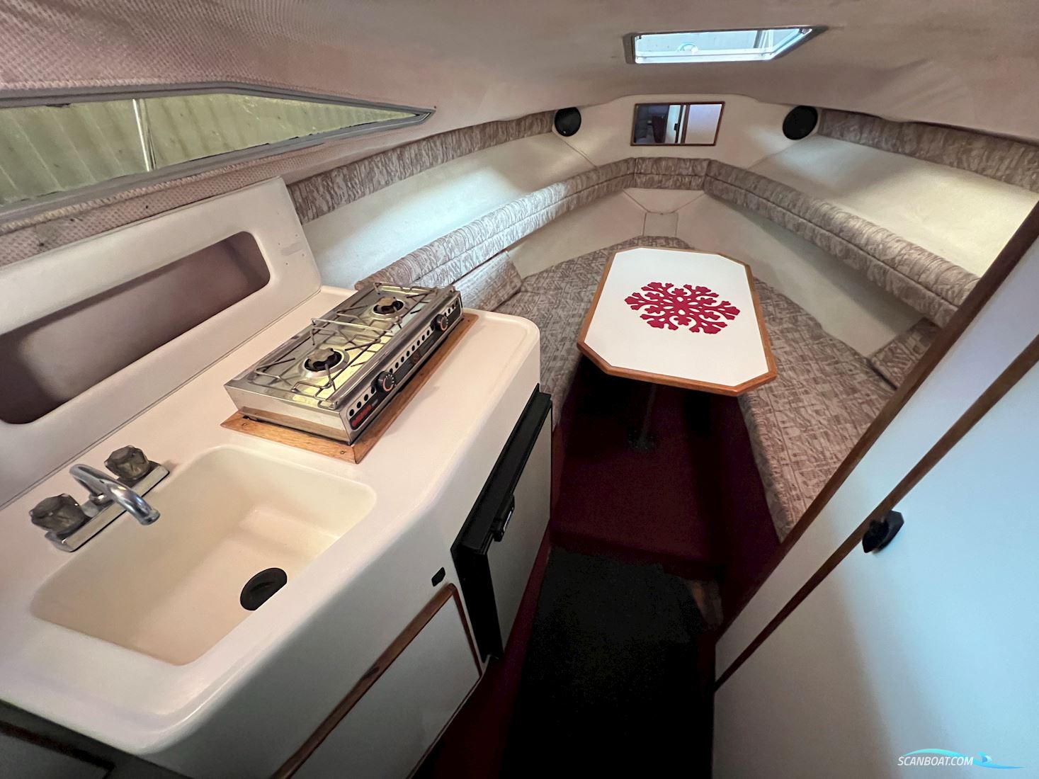 Sea Ray Sundancer 220