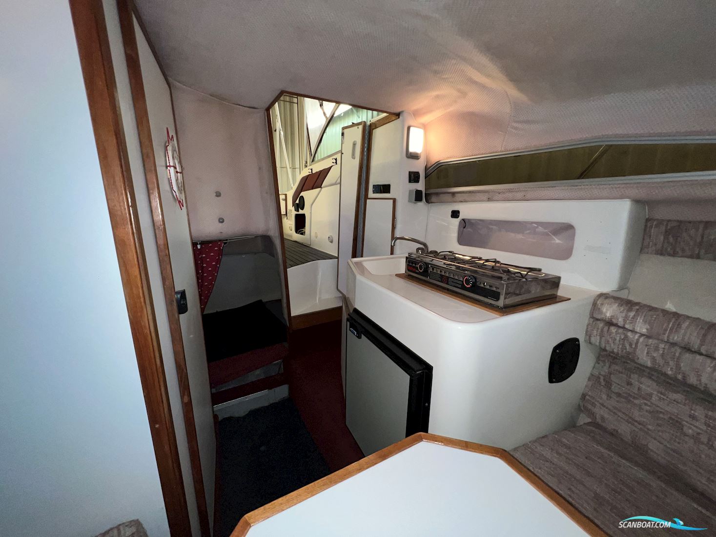 Sea Ray Sundancer 220