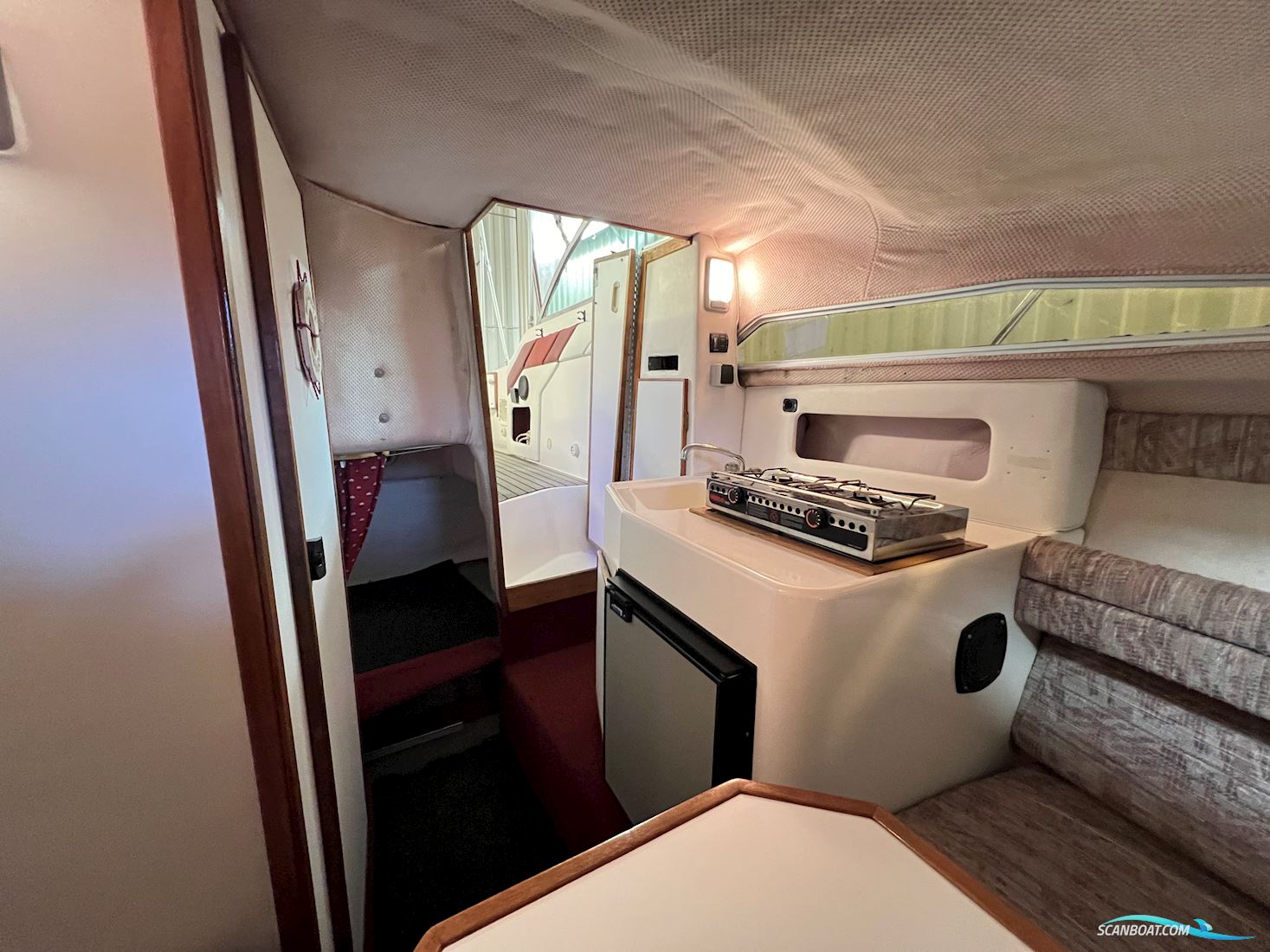 Sea Ray Sundancer 220