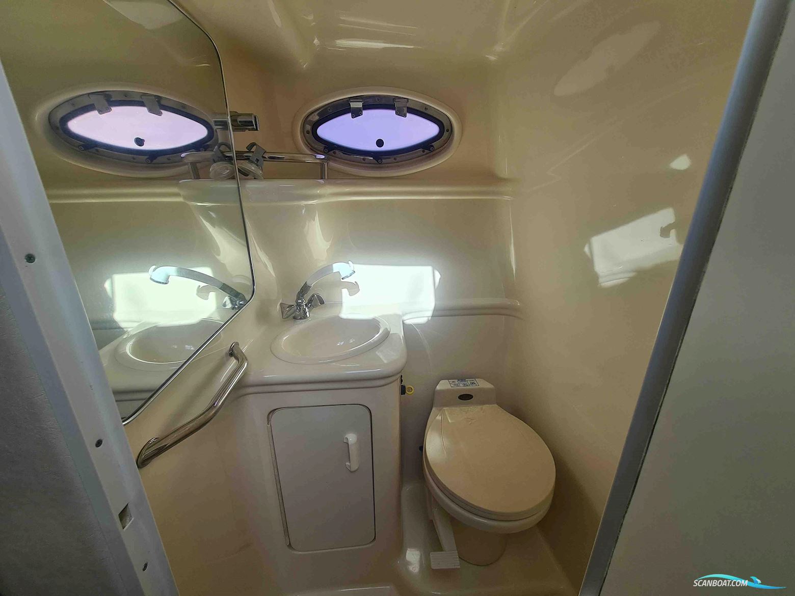 Sea Ray Sundancer 260 (NEW ENGINE 2021!!)