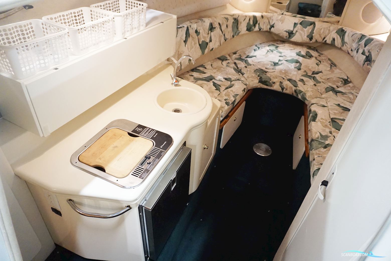Sea Ray Sundancer 260