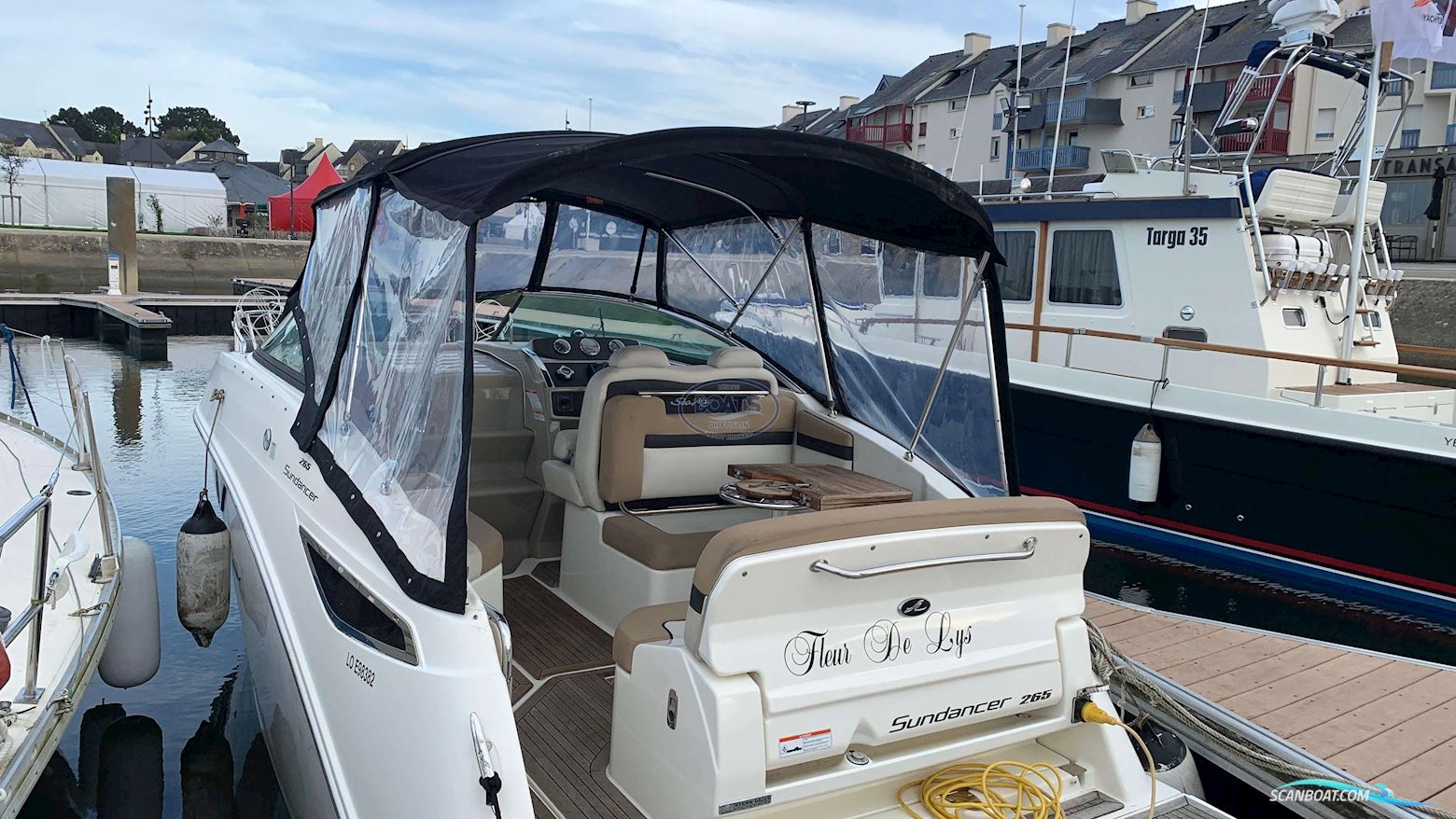 Sea Ray SUNDANCER 265