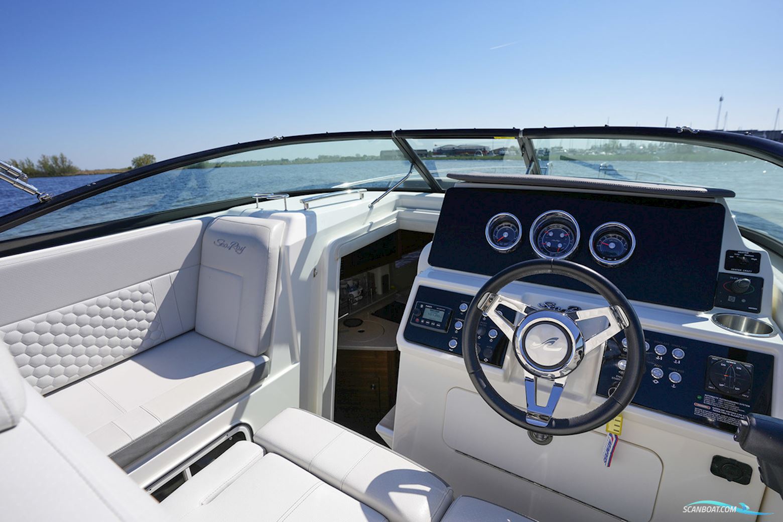 Sea Ray Sundancer 265