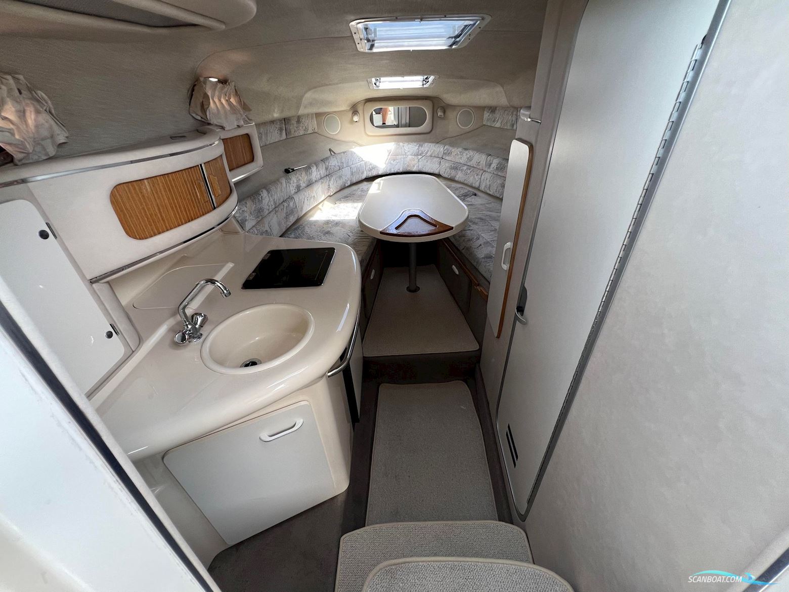 Sea Ray Sundancer 270