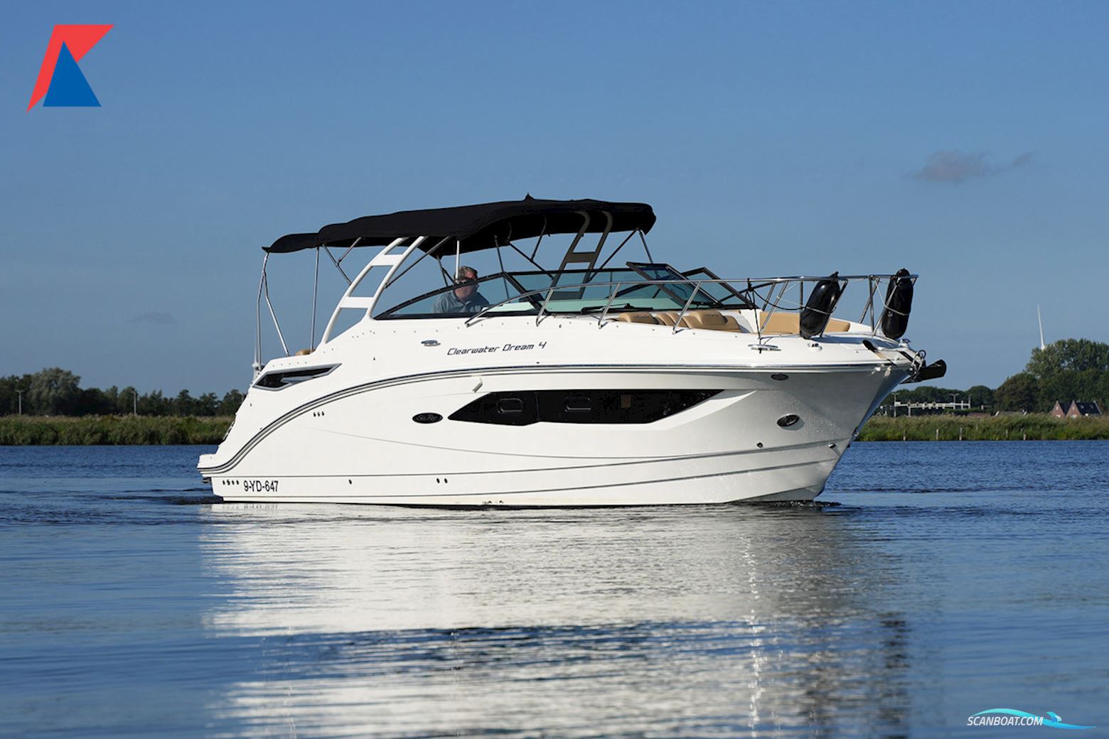 Sea Ray Sundancer 290 Motorboat 2020, The Netherlands