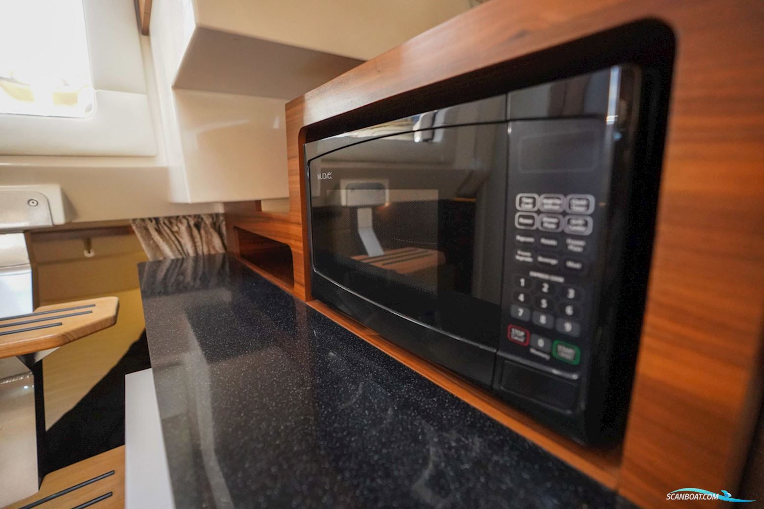 Sea Ray Sundancer 290