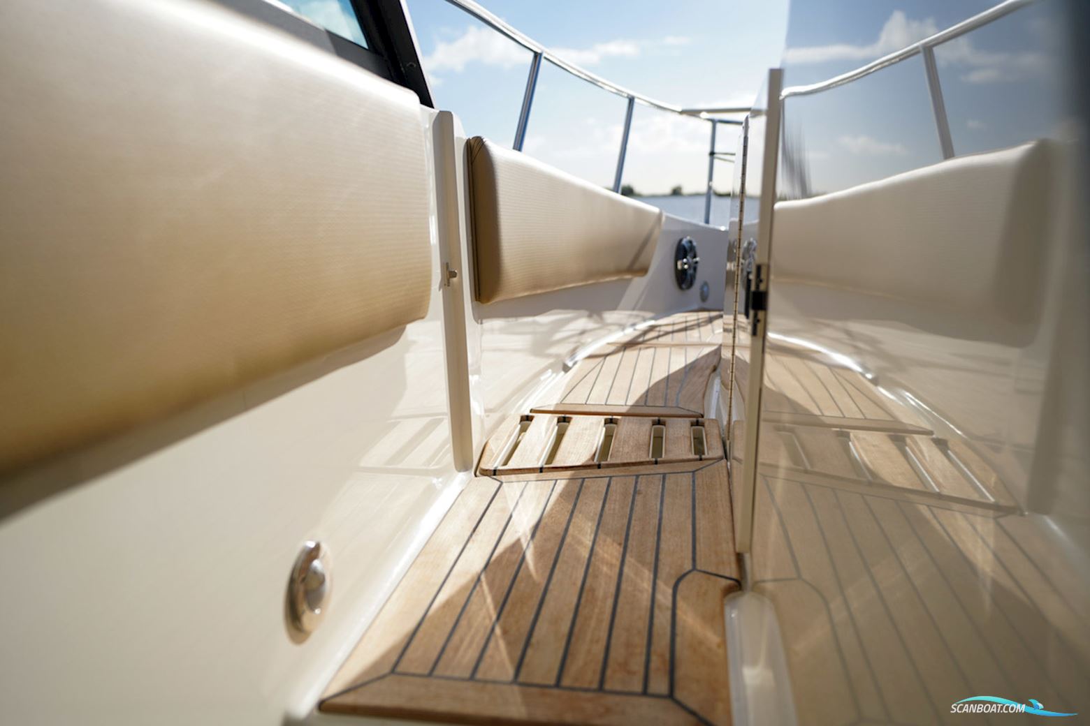 Sea Ray Sundancer 290