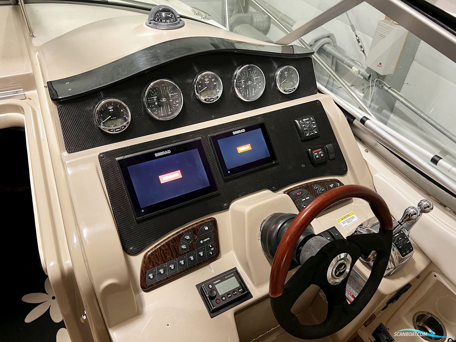 Sea Ray Sundancer 310