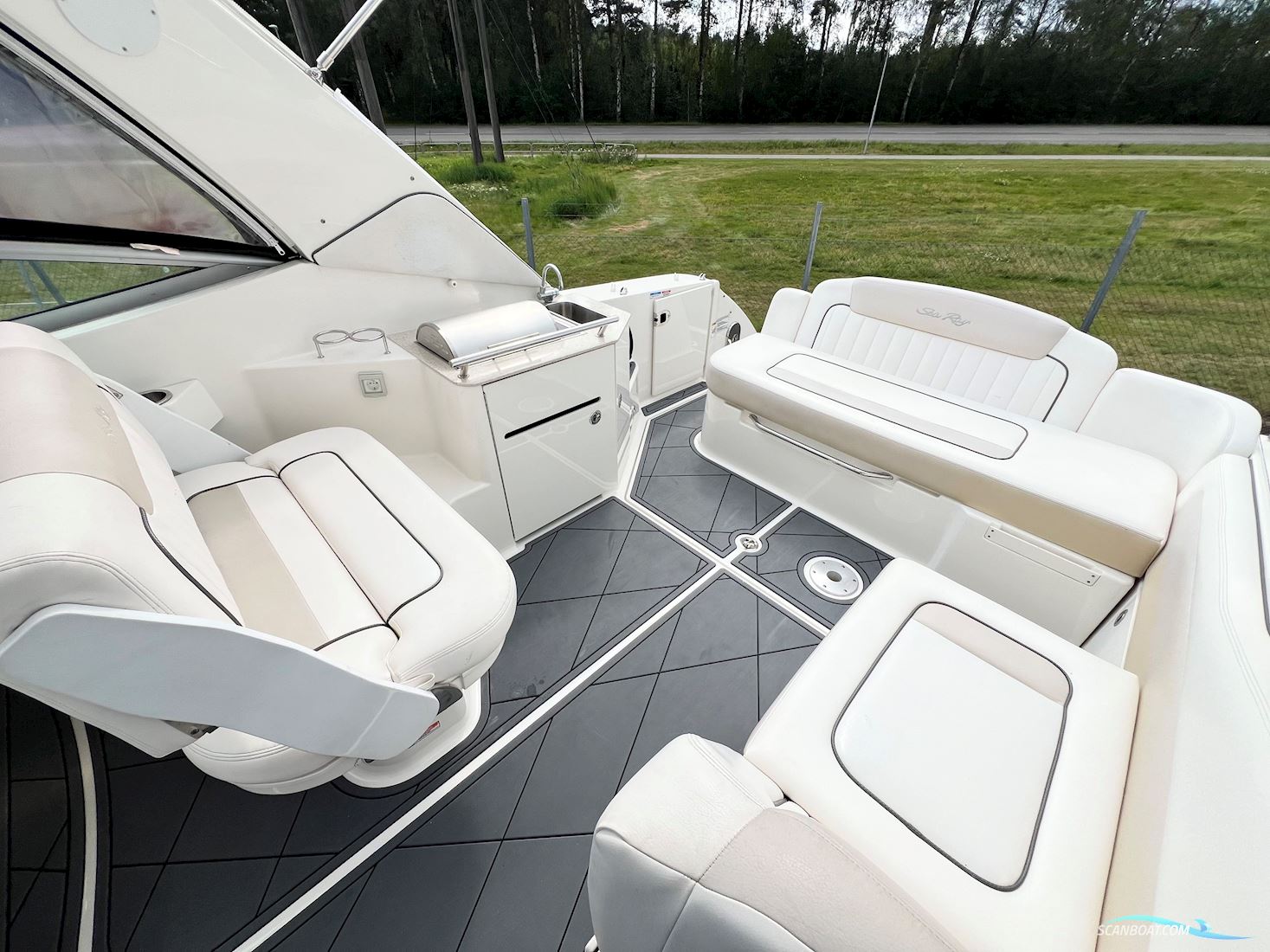 Sea Ray Sundancer 310