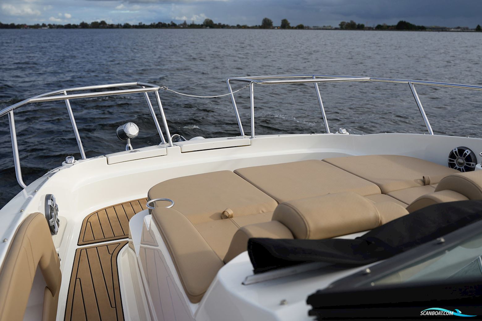 Sea Ray Sundancer 320