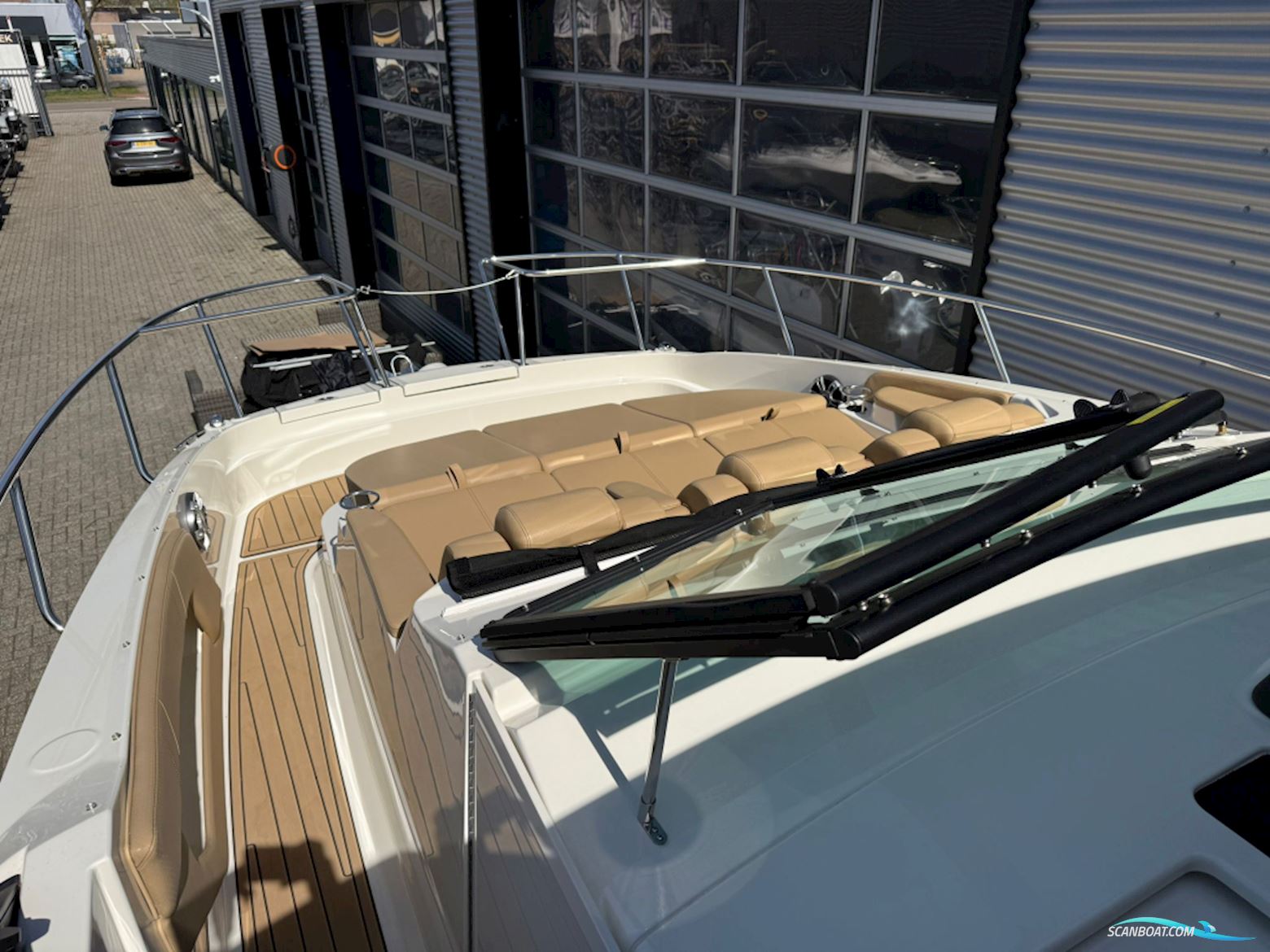Sea Ray Sundancer 320