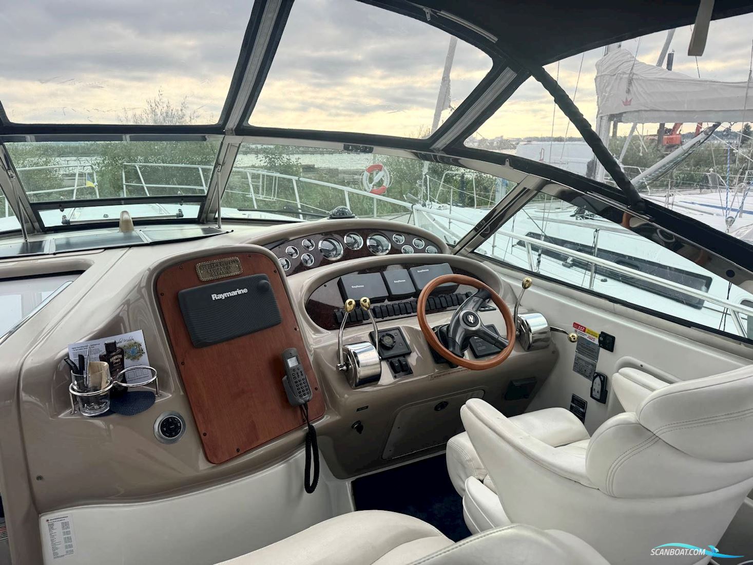 Sea Ray Sundancer 380