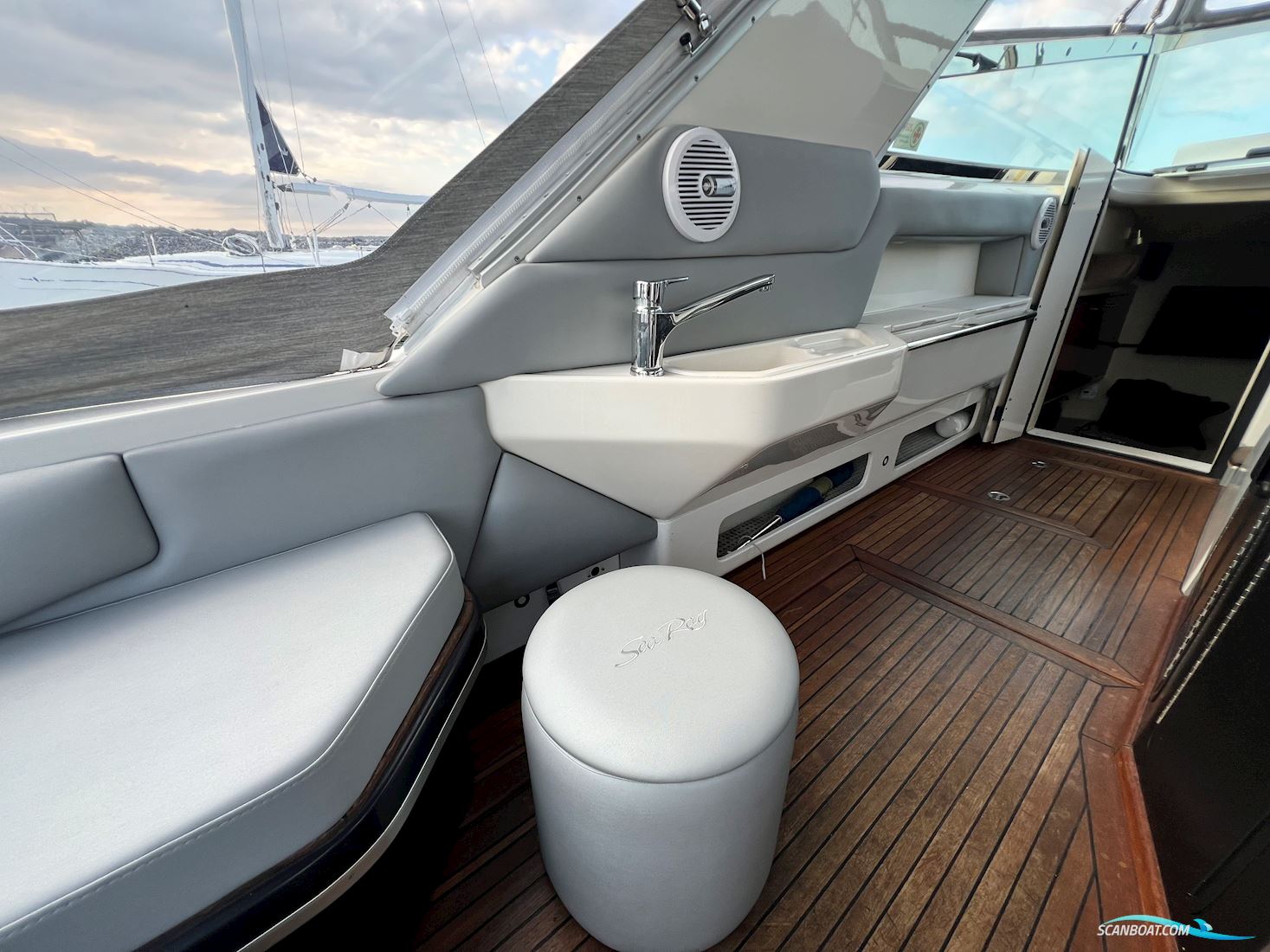 Sea Ray Sundancer 500