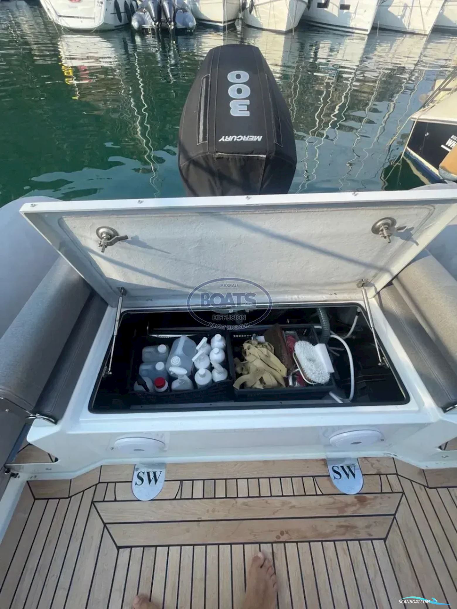 Sea Water  Phantom 260