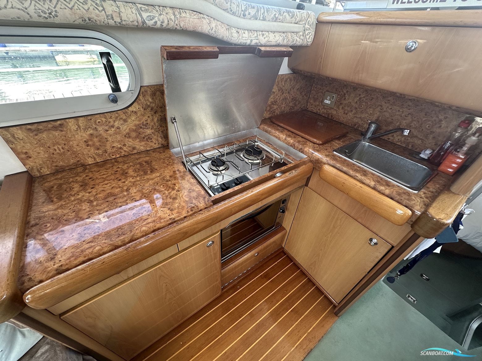 Sealine 330 Statesman