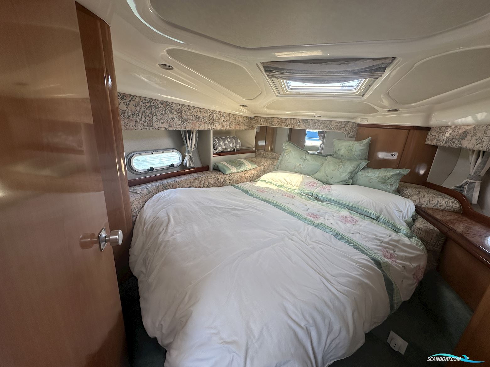 Sealine 330 Statesman