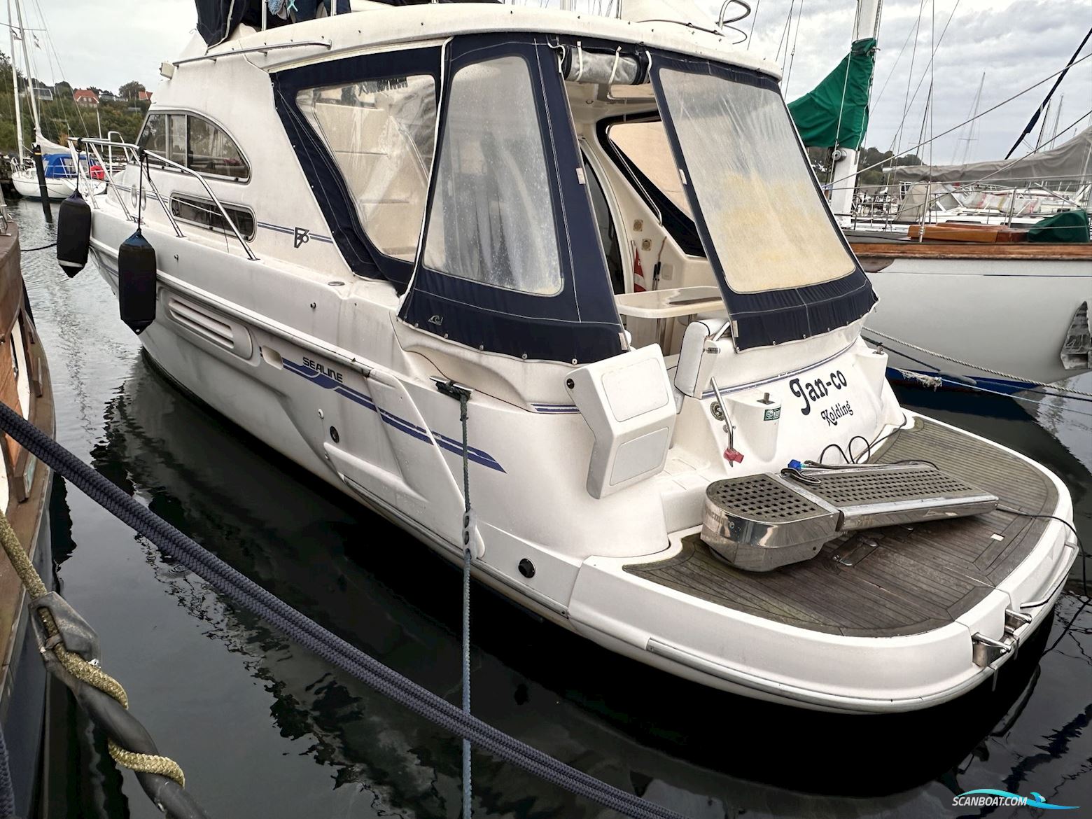 Sealine 360 F