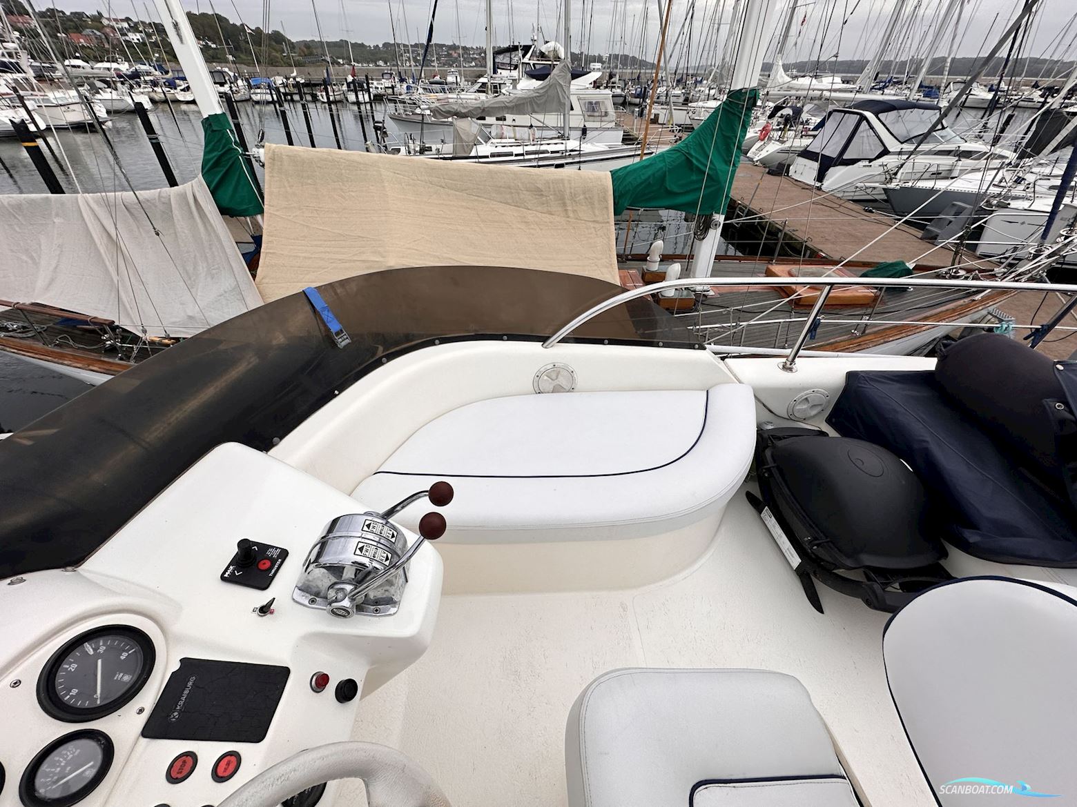 Sealine 360 F