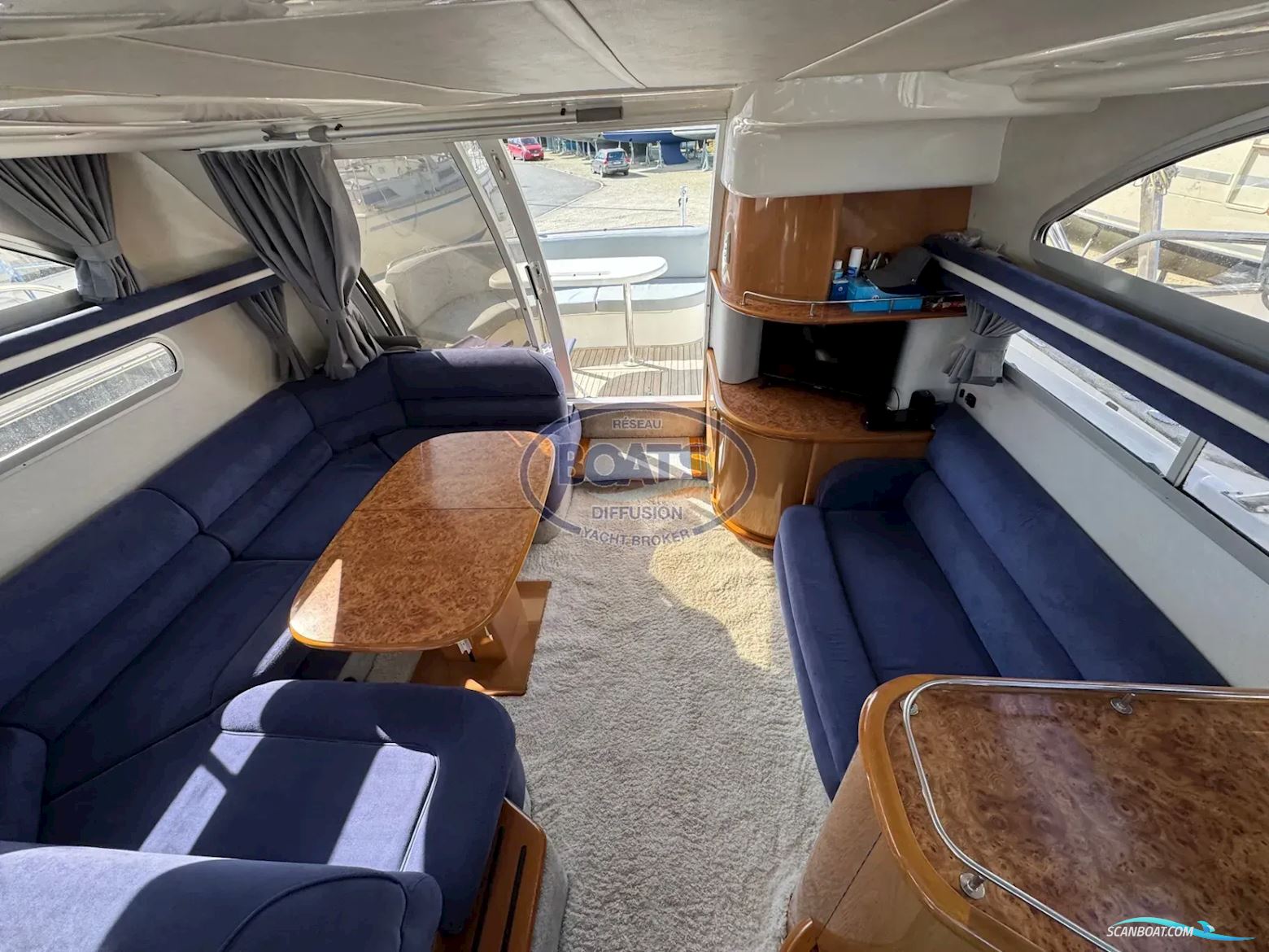 Sealine 360 STATESMAN