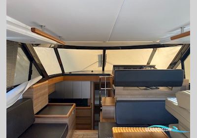Sealine 42 F Motorboat 2012, with VOLVO IPS 600 engine, Croatia