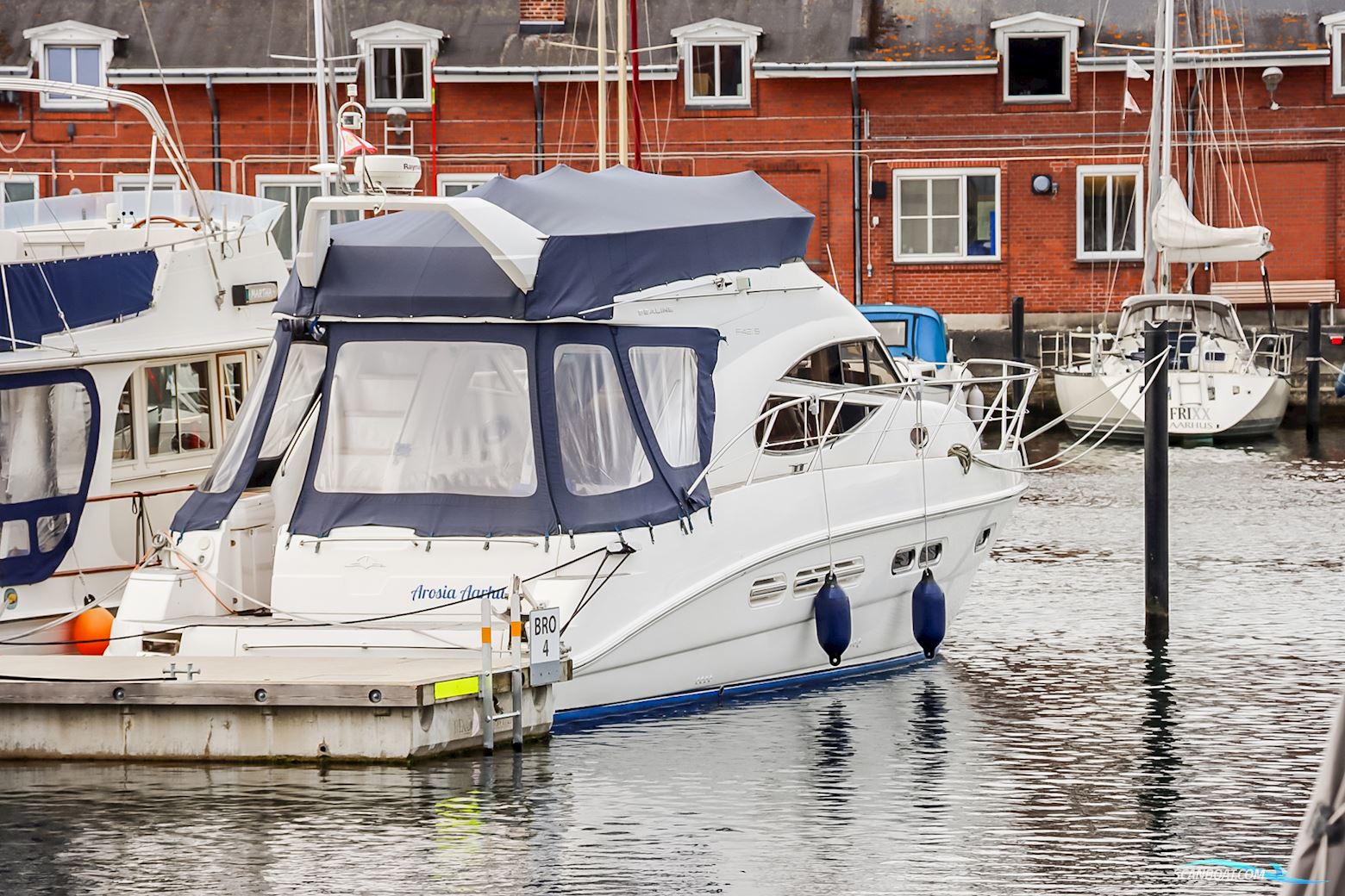Sealine 42/5  Motorboat 2008, with Volvo Penta D6 engine, Denmark