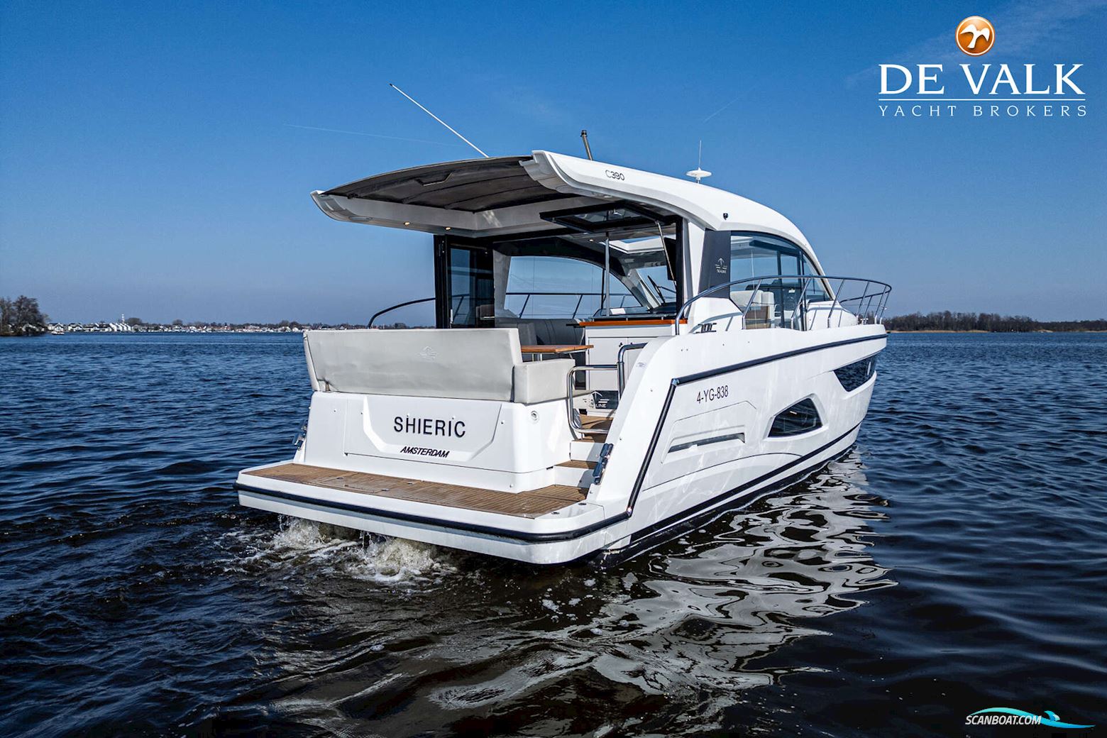 Sealine C390