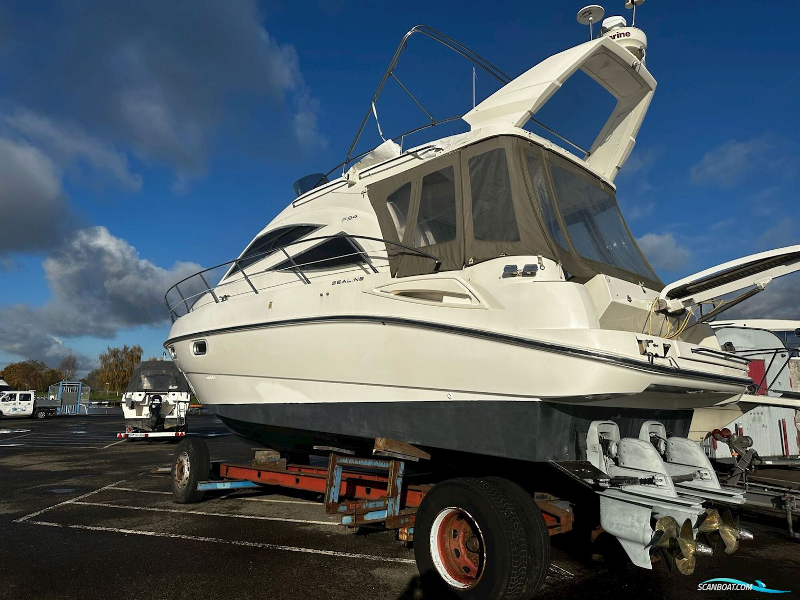 Sealine F34 Flybridge