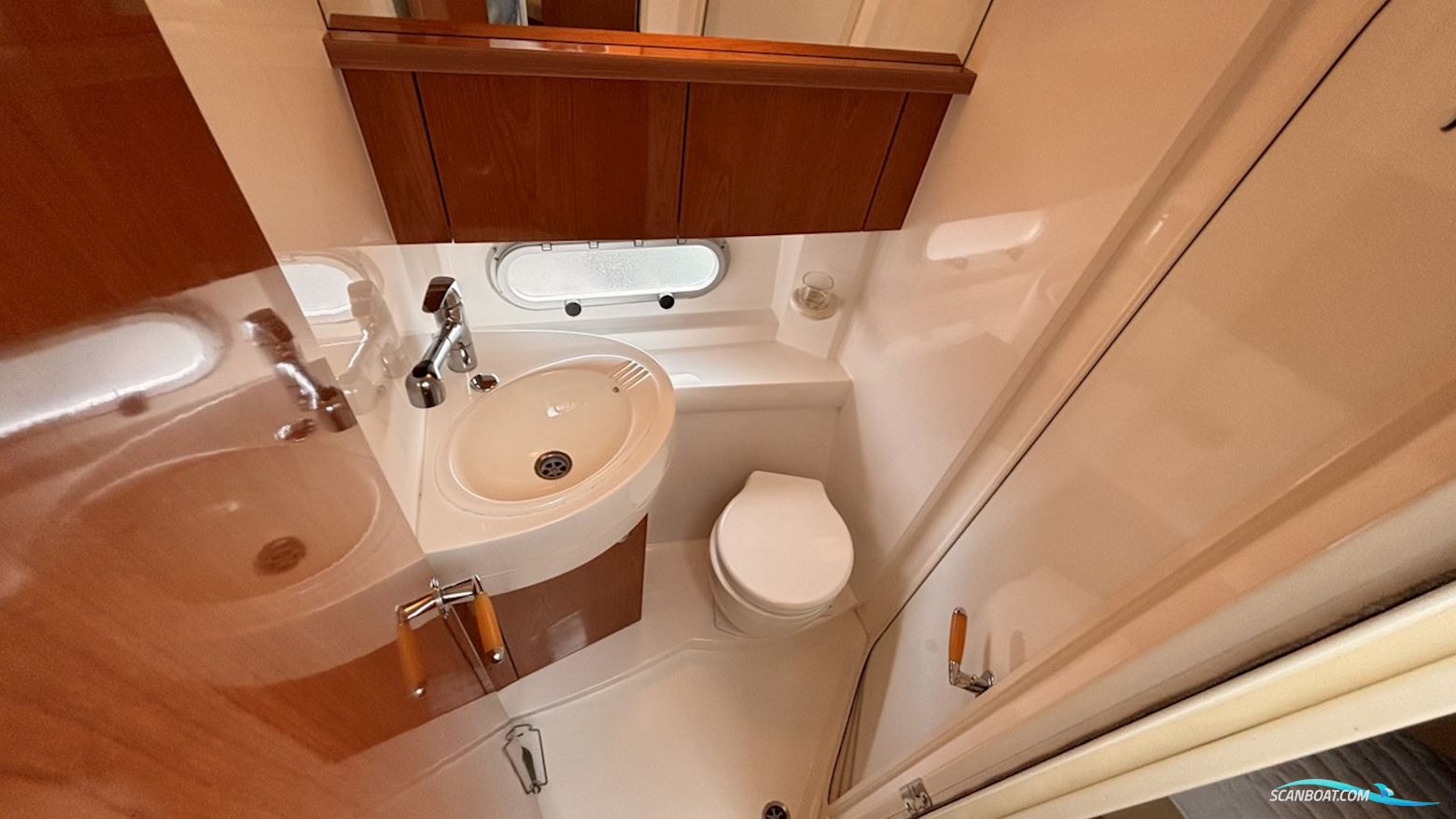 Sealine F34