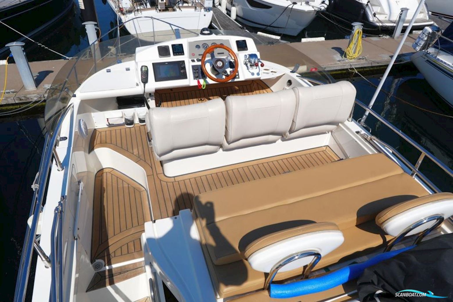 Sealine F34