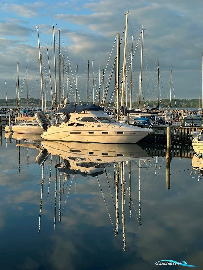 Sealine F37