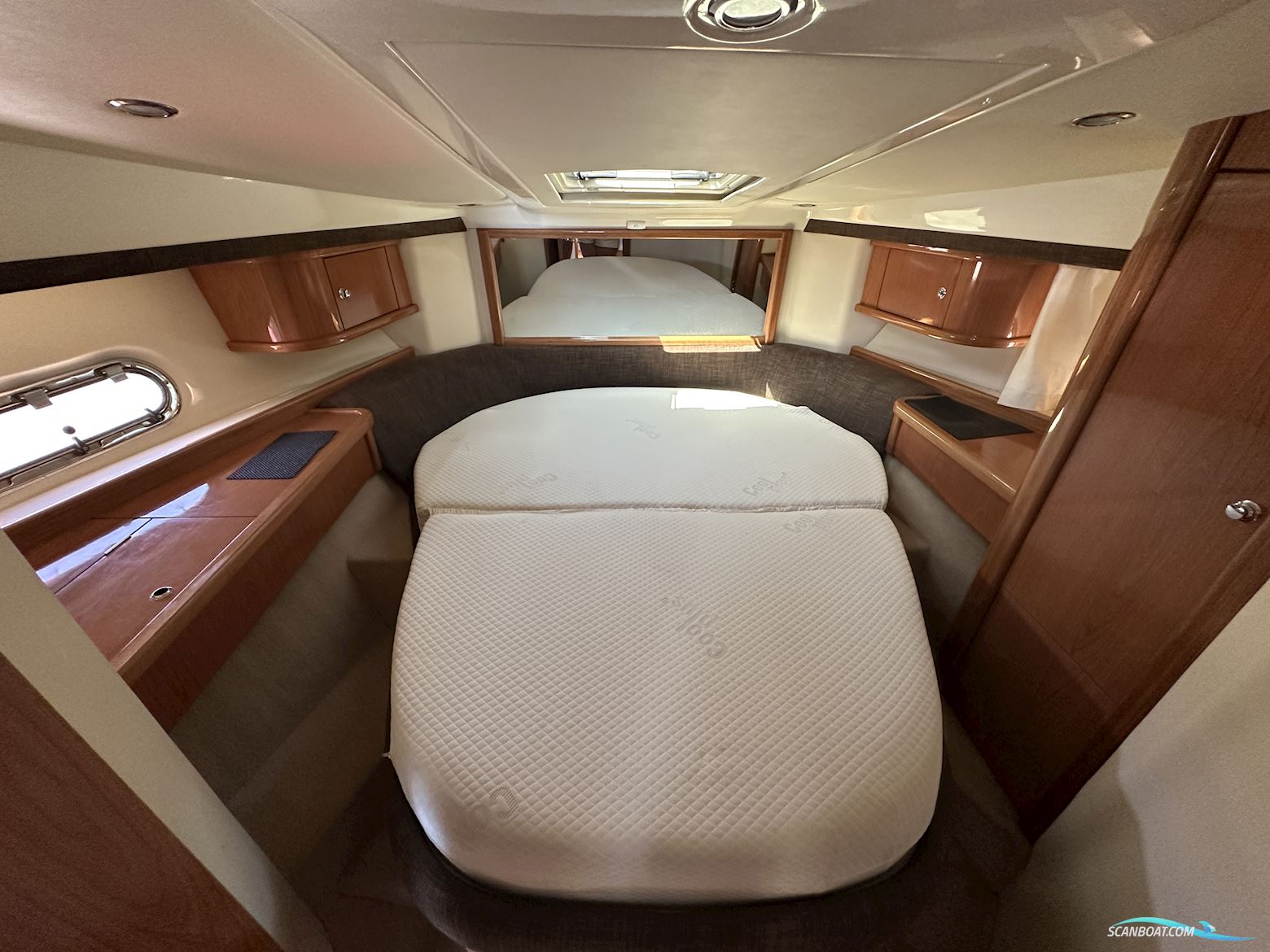 Sealine F37