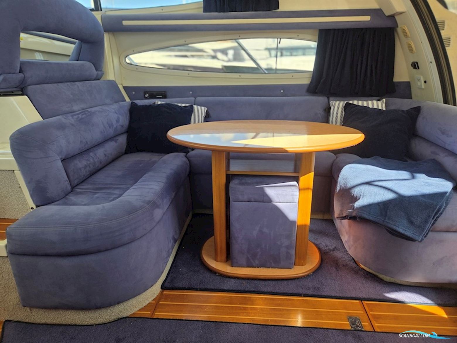 Sealine F37