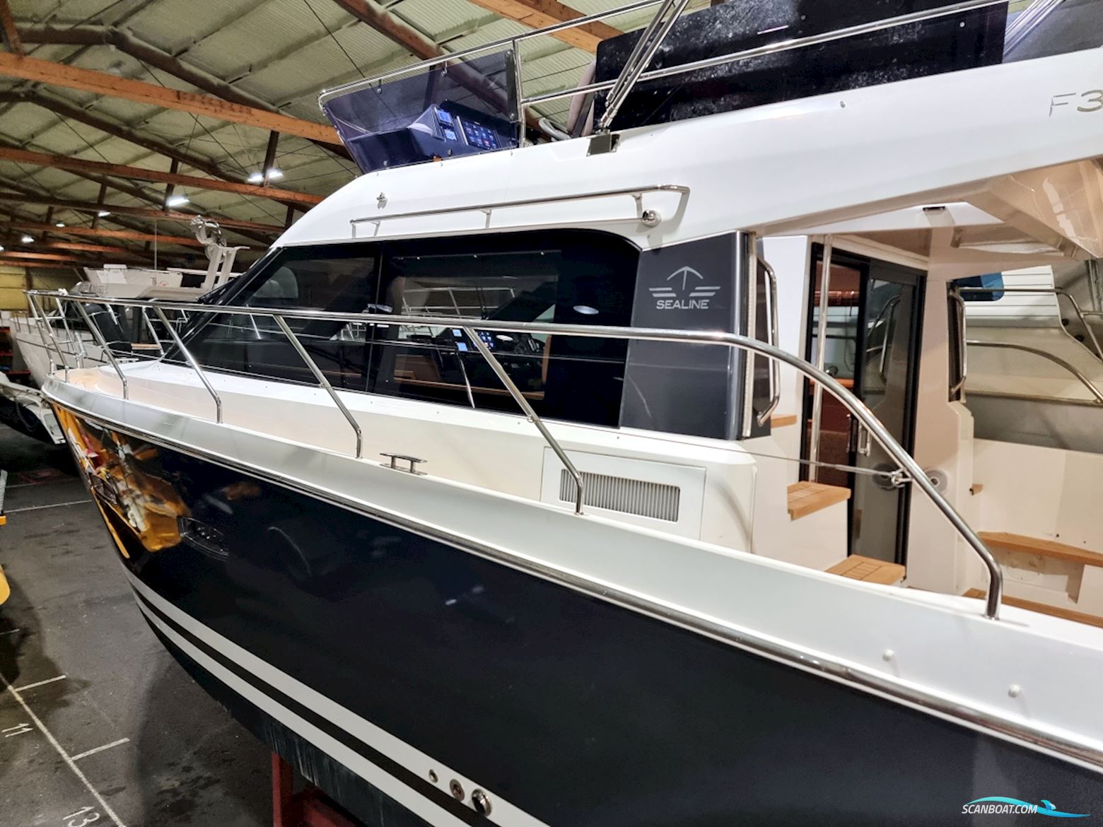 Sealine F380 Volvo Penta D6-330 EVC