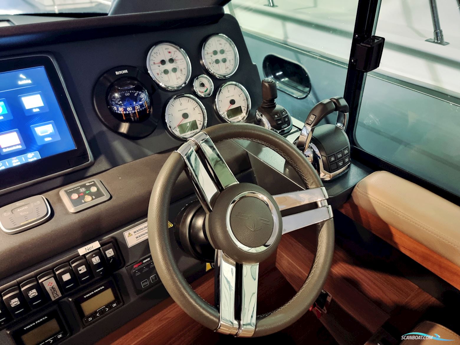 Sealine F380 Volvo Penta D6-330 EVC