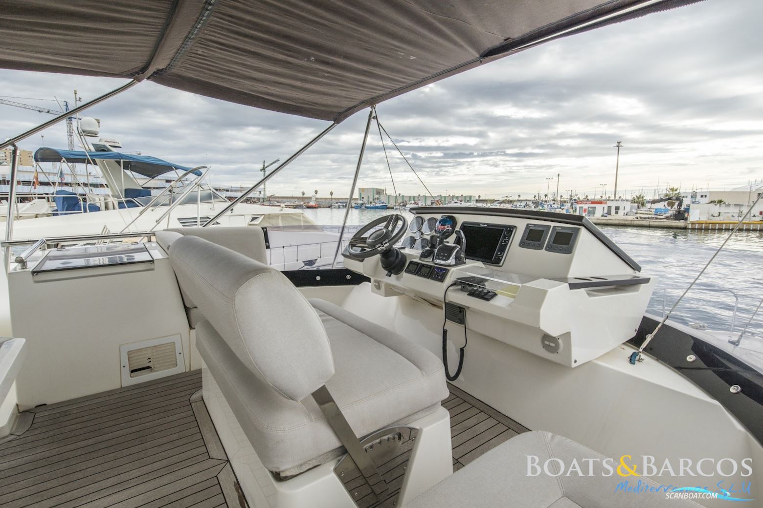 Sealine F42