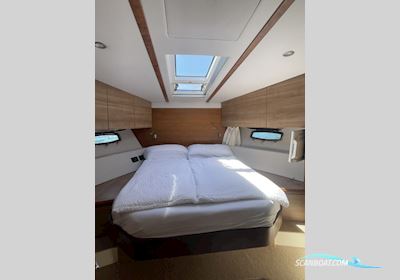 Sealine F42/450 Motorboat 2011, with Volvo Penta Ips-600 engine, Croatia