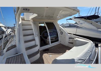 Sealine F42.5 Motorboat 2005, with Volvo engine, France