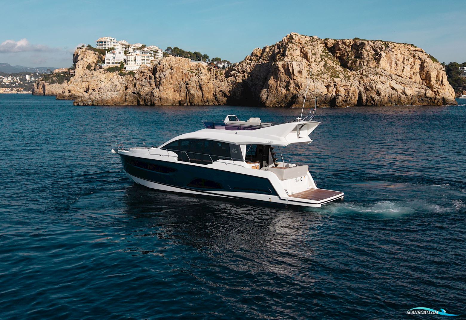 Sealine F430 - Fybridge