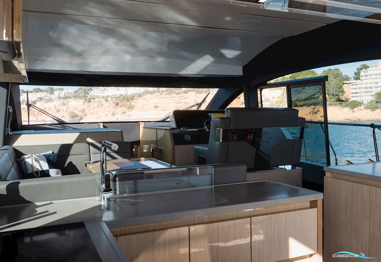 Sealine F430 - Fybridge