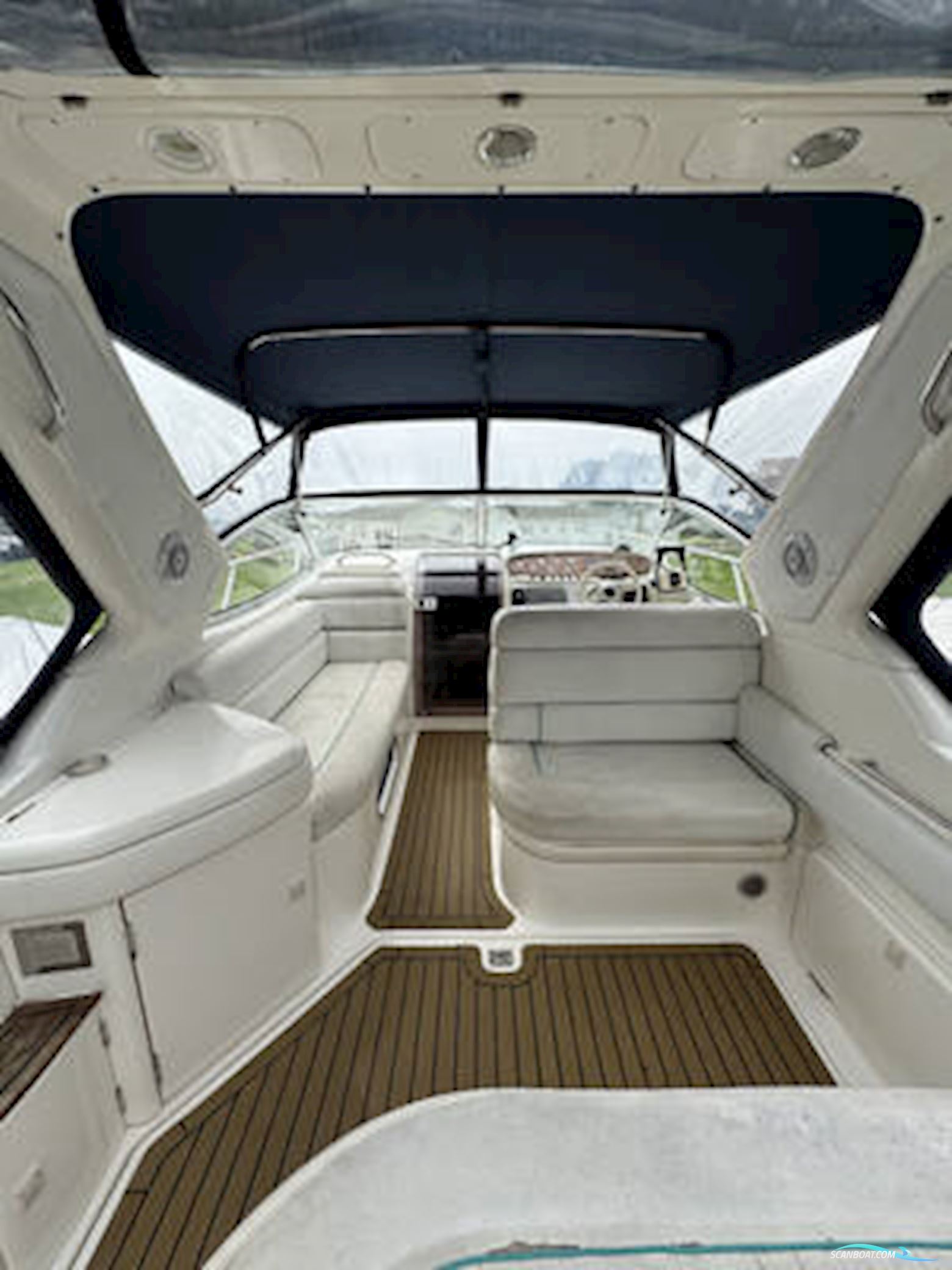 Sealine International 28